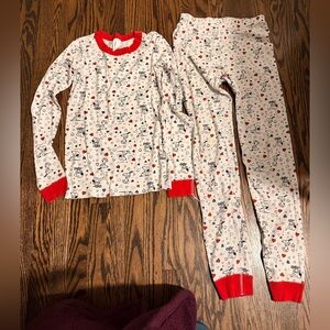 Hanna Andersson Cream Pajama Set with Red Trim peanuts snooper Heart 12